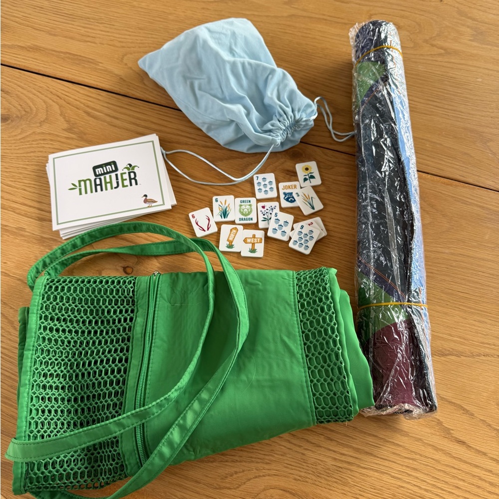 Mahjong set